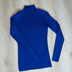 Navy blue long sleeve sweater top